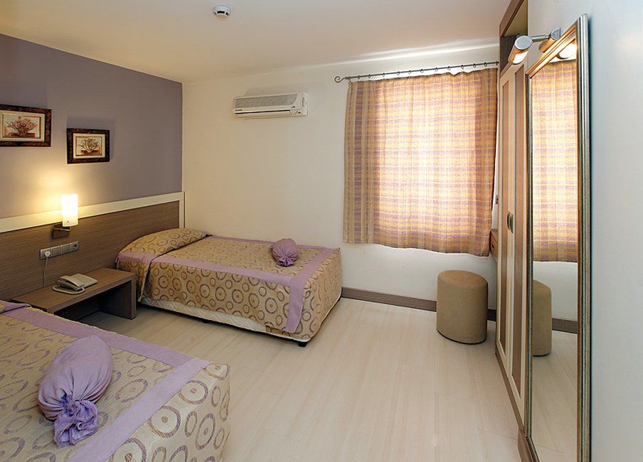 Costa Queen Suites Gümbet Esterno foto