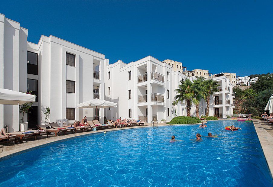 Costa Queen Suites Gümbet Esterno foto