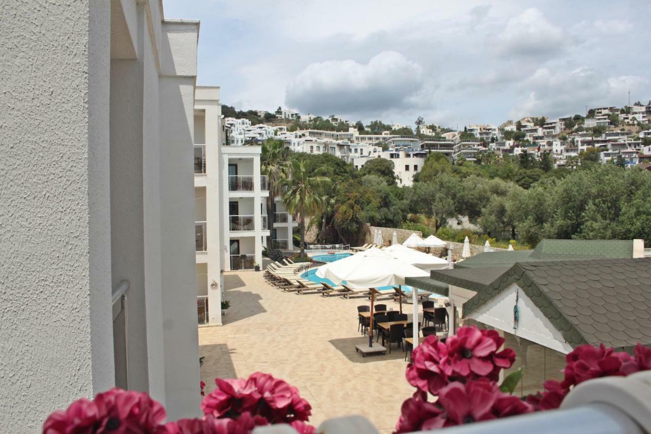 Costa Queen Suites Gümbet Esterno foto